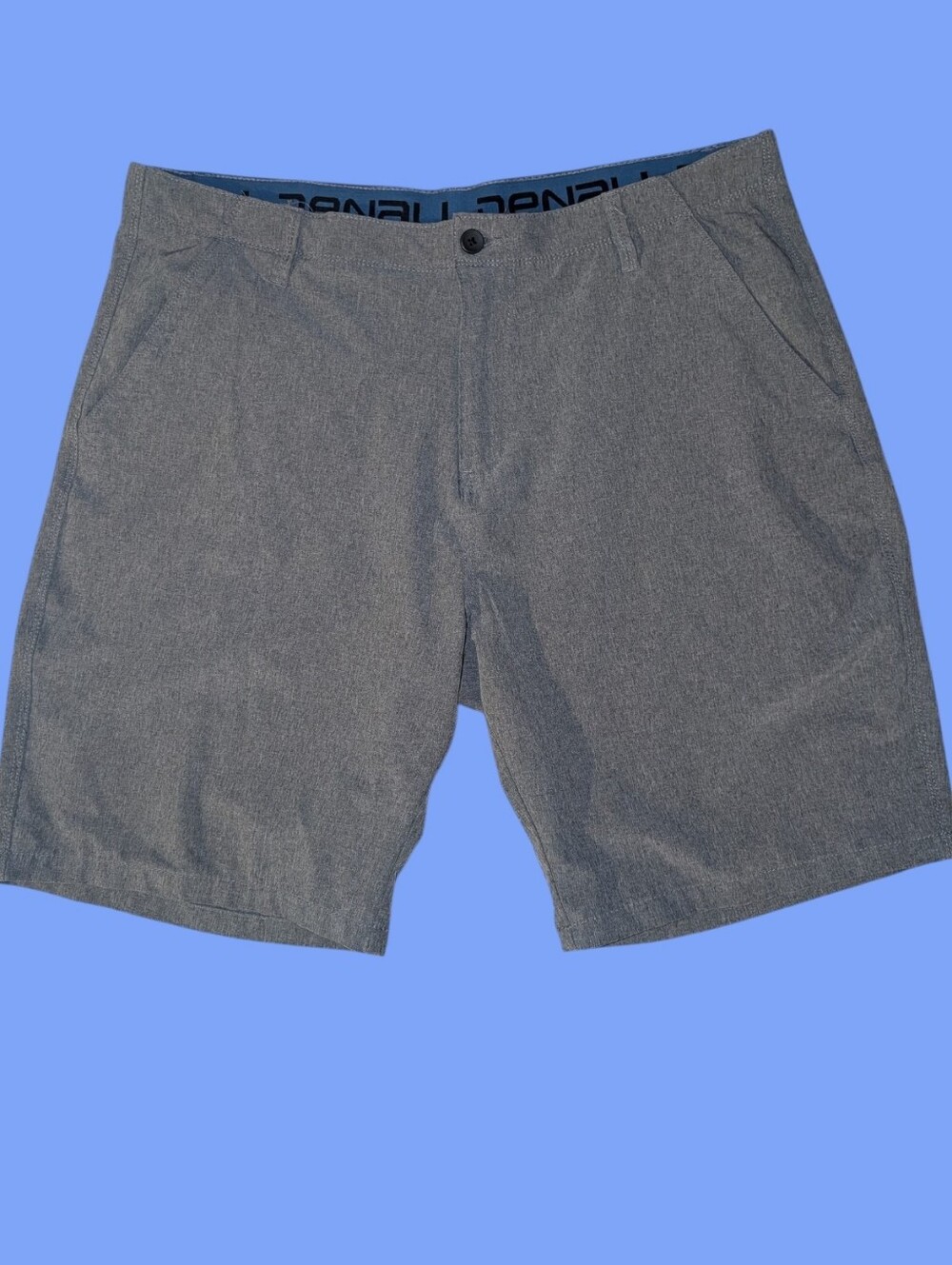 VGUC Men's Grey Tech-Blend Shorts Denali Size 38 Polyester Spandex Blend